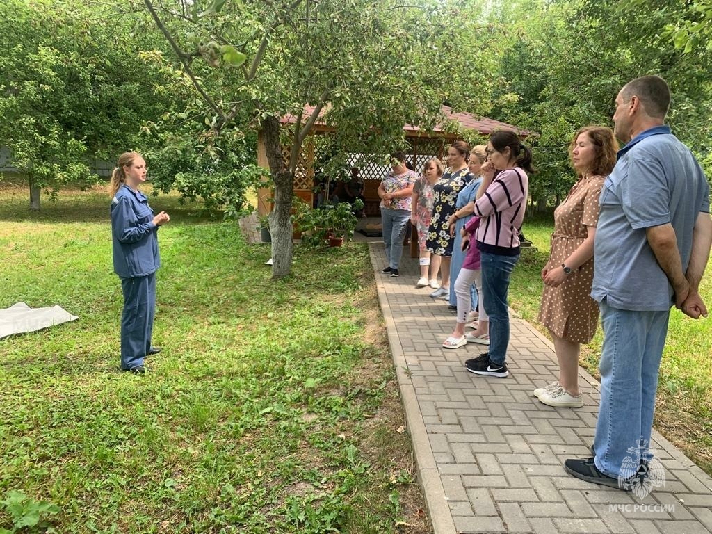 specialisty-mchs-proveli-zanyatie-dlya-sotrudnikov-tulskogo-obedineniya-veterinarii_16878592681070633165__2000x2000__watermark.jpg